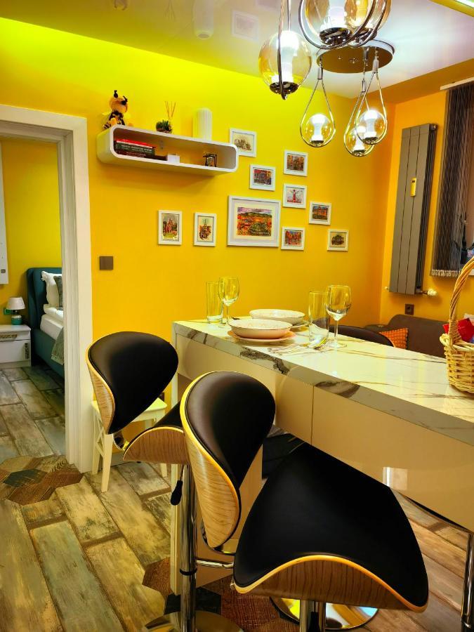 Sofiel Cozy Apartment - Top Center Sofia Esterno foto